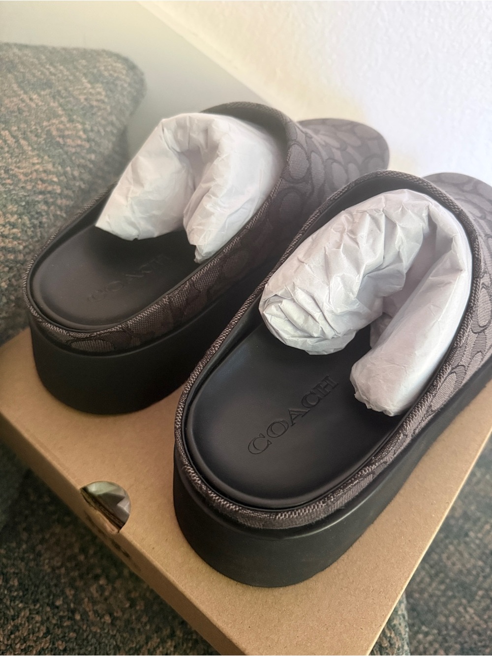 Coach Brown Signature Clog Slip-On with Black Sole women’s size 10 - Picture 2 of 16